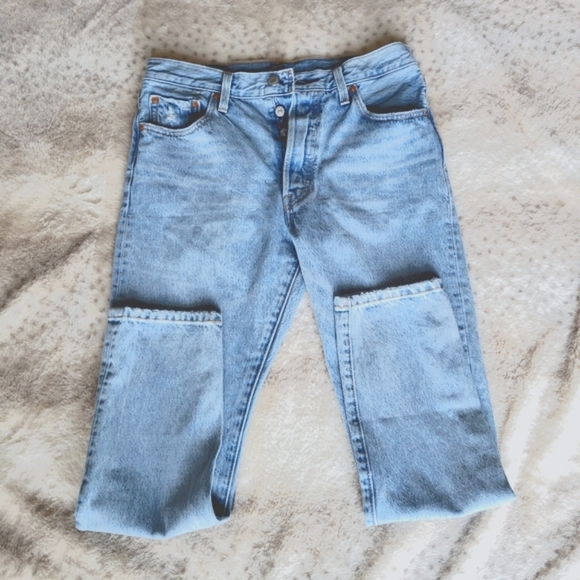 SOLD🥳Levis 501 light wash skinny jeans - Picture 14 of 15